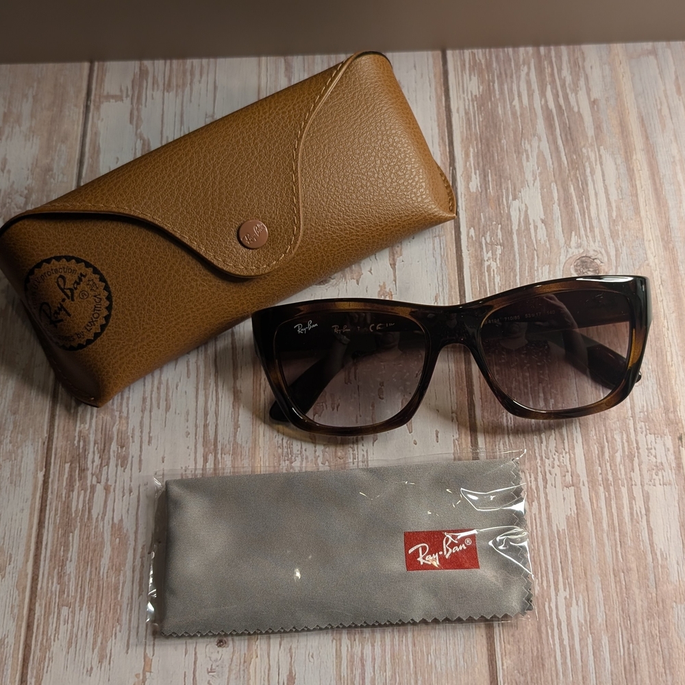 Ray-Ban Tortoise Brown RB4194 Sunglasses with Case